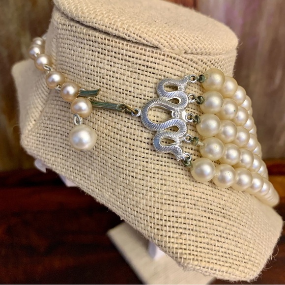 Vintage 5 Strand Multi Strand Graduated Faux Pearl Collar Necklace - Picture 10 of 12